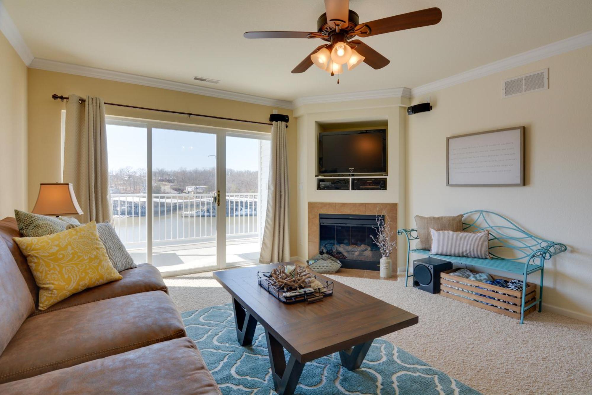 Lakefront Osage Beach Condo With Pool And Water Views! Zewnętrze zdjęcie